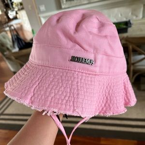 jacquemus bucket hat